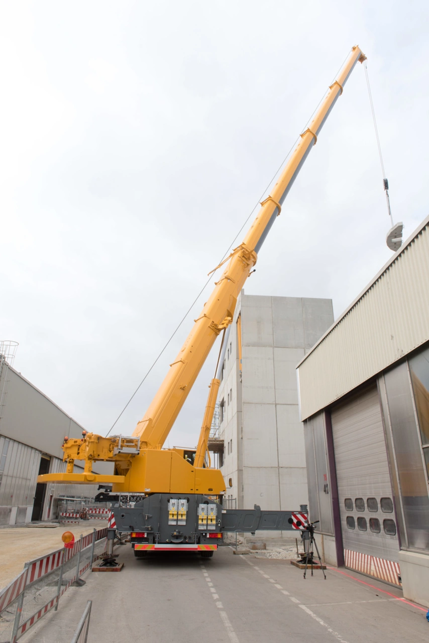 LTM 1170NX (LTM 1160-5.2) モバイルクレーン - Liebherr